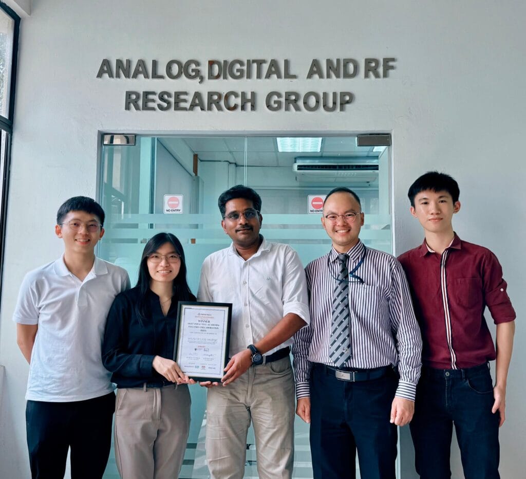 Award presentation ceremony with Infinecs representative - Infinecs